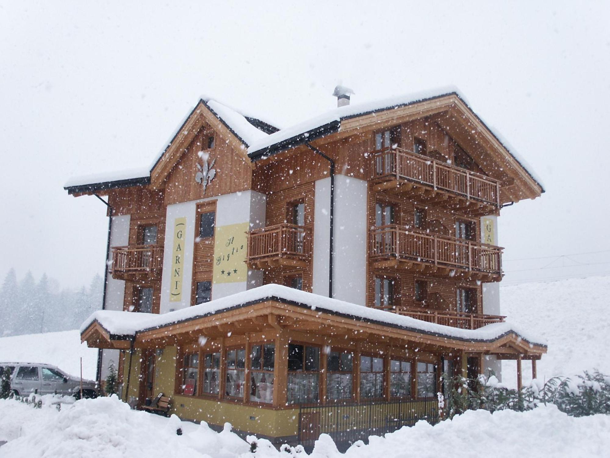 Residence Garni Il Giglio Commezzadura Εξωτερικό φωτογραφία