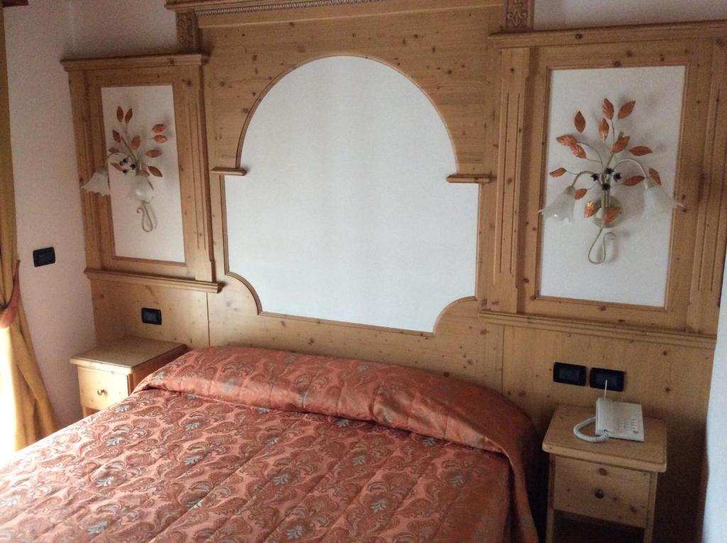 Residence Garni Il Giglio Commezzadura Δωμάτιο φωτογραφία
